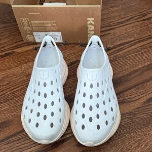 Kangaroo White Slip-On Ventilated Men’s Shoes